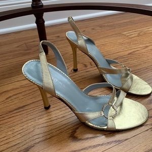 BCBG open toe sling back shoes